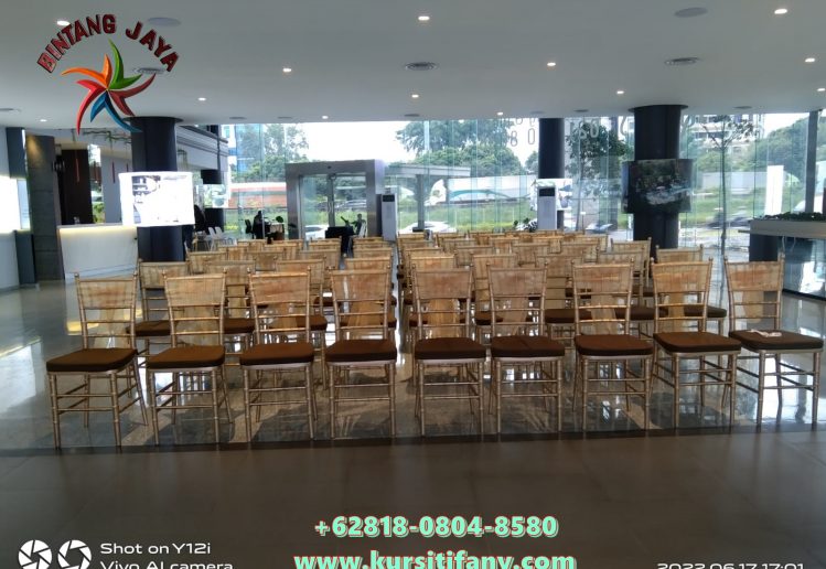 Sewa Kursi Tiffany Daerah Jakarta Timur