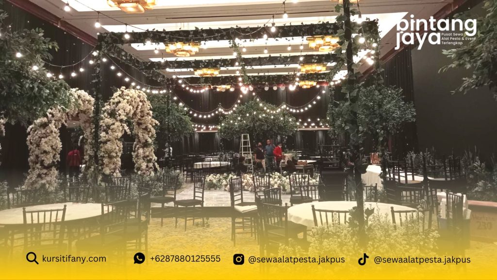 Sewa Kursi Tiffany Kayu Hitam Dinner VIP Kelapa Gading Jakarta Utara