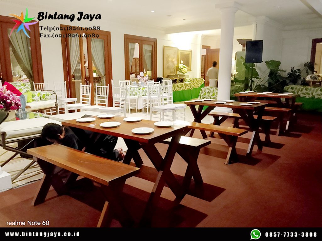 Jasa Sewa Bangku Taman Exstra Set Meja taman Extra Jakarta