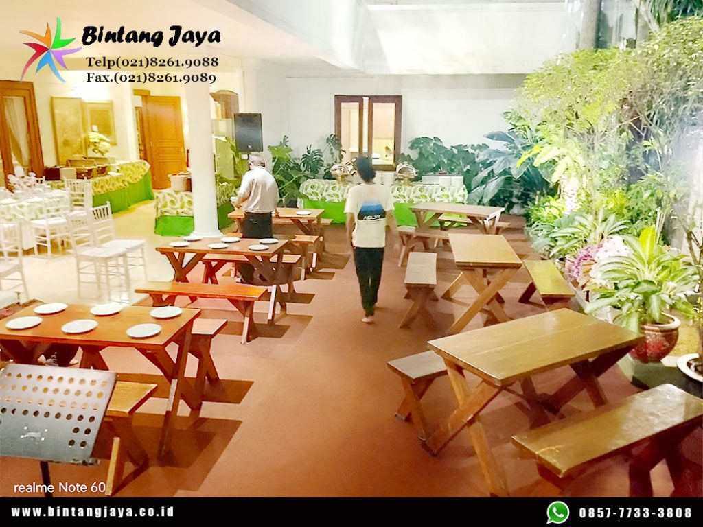 Jasa Sewa Bangku Taman Exstra Set Meja taman Extra Jakarta