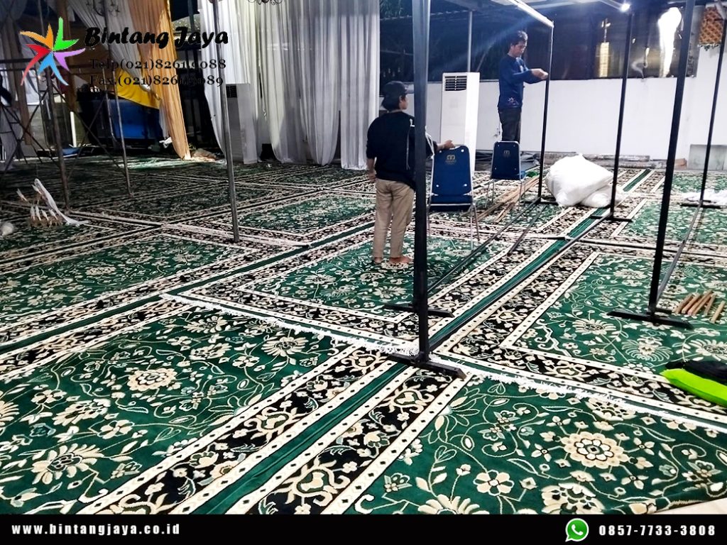 Sewa Sofa Lesehan, Karpet Permadani Hijau Jakarta