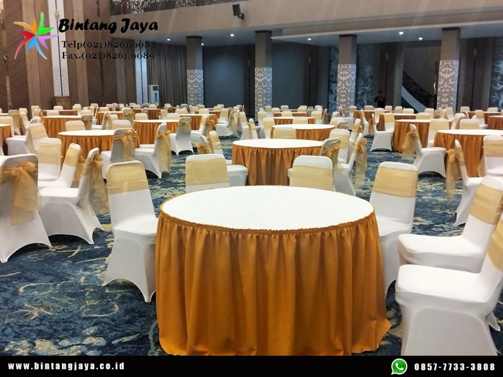 Rental Cover Meja dan Pita Kursi Gold Area Jakarta