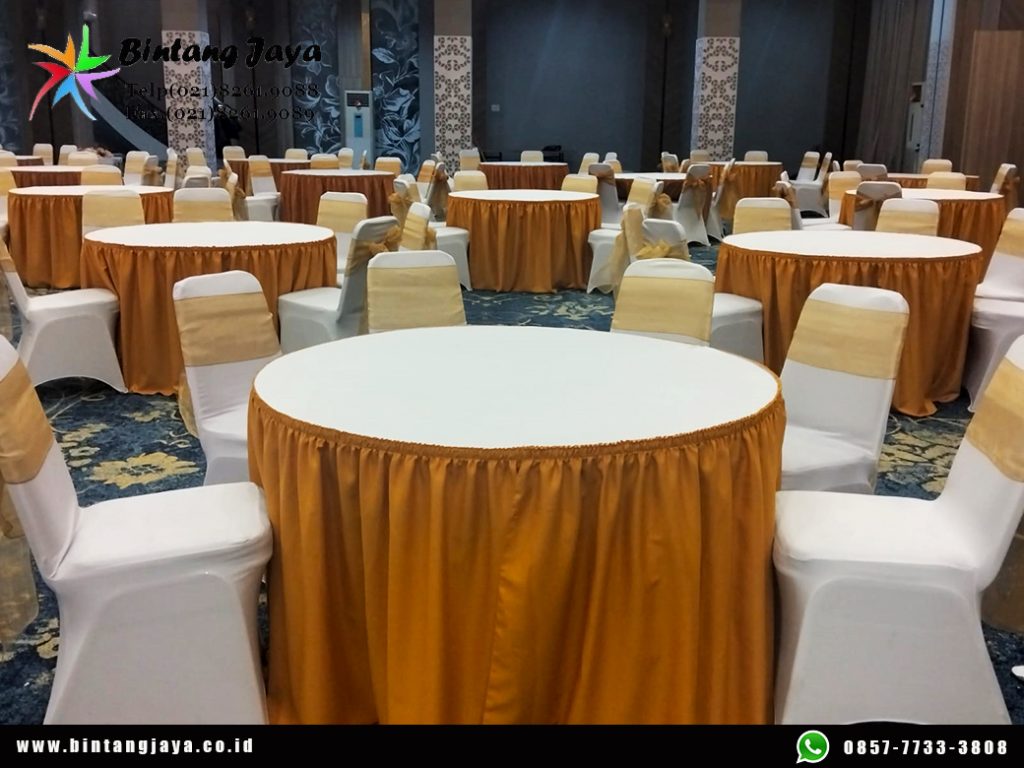Rental Cover Meja dan Pita Kursi Gold Area Jakarta