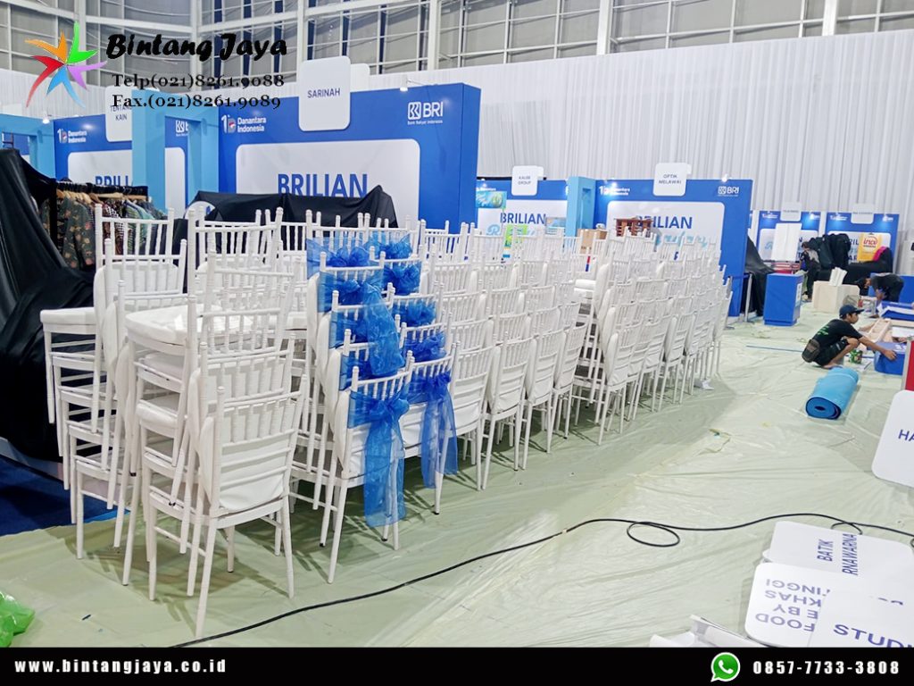 Sewa Kursi Tiffany Putih Pita Biru Jakarta