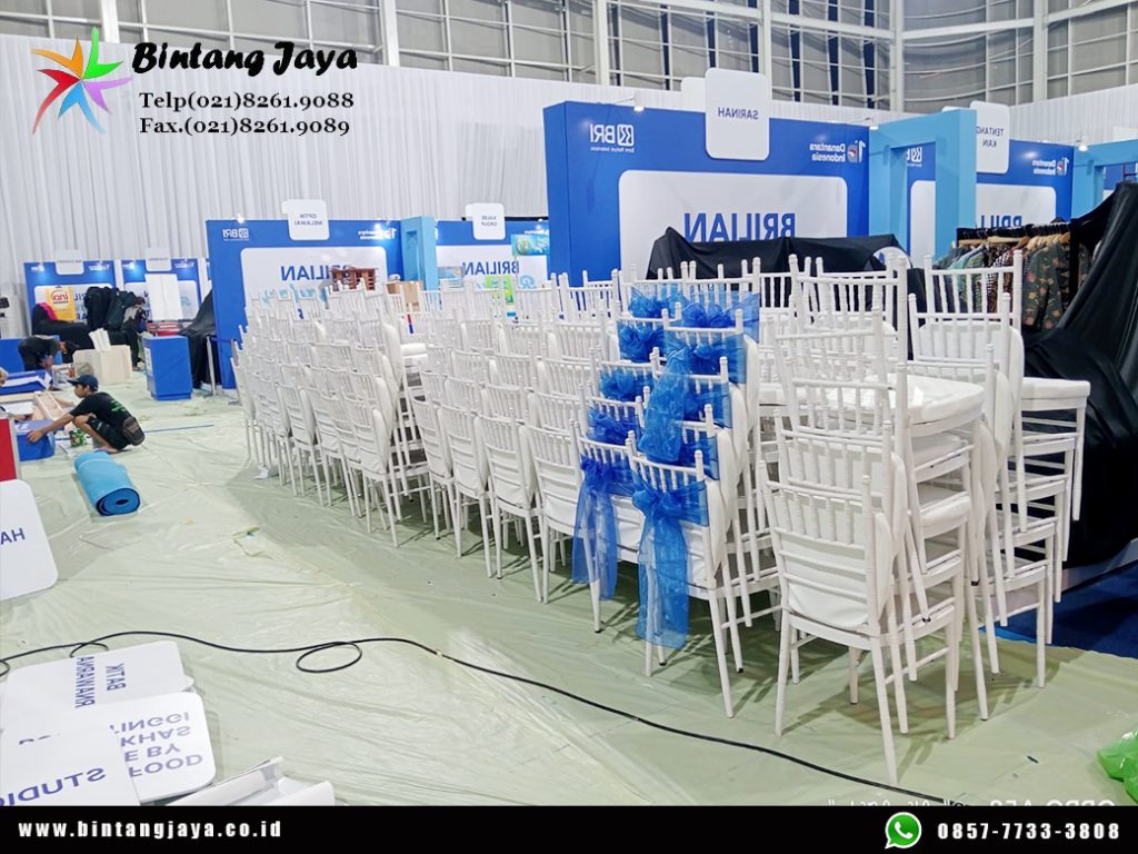 Sewa Kursi Tiffany Putih Pita Biru Jakarta