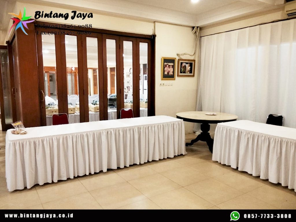 Sewa Meja Kotak Taplak Putih Bersih Area Cipinang Jakarta Timur