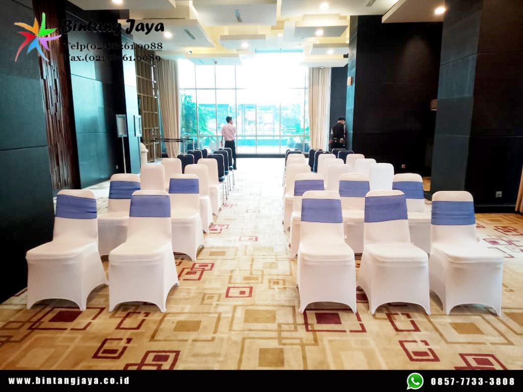 Rental Kursi Futura Cover Putih Pita Biru di Jagakarsa untuk Berbagai Event