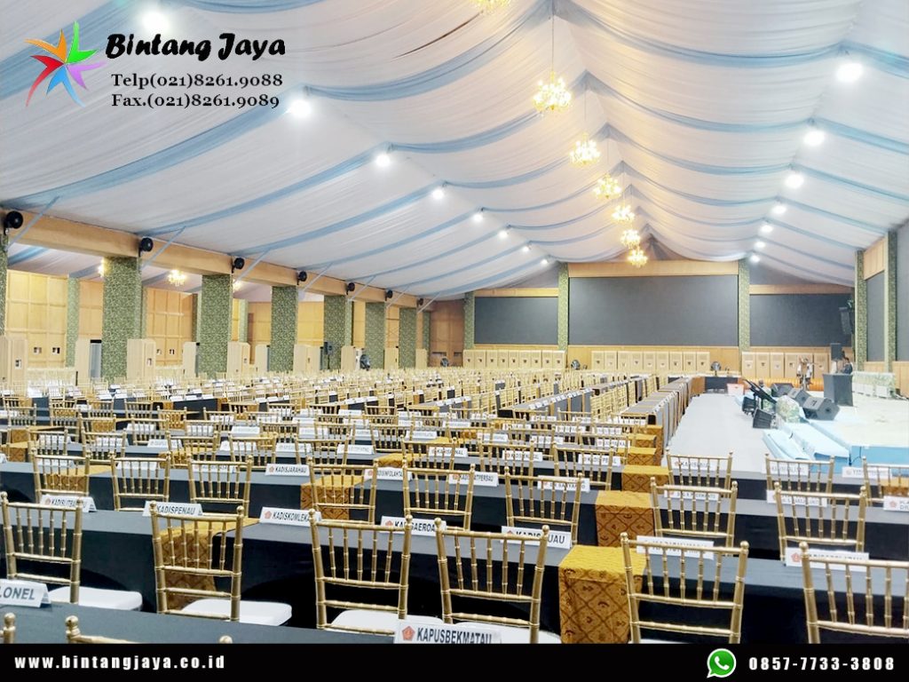 Sewa Kursi Tiffany Gold Area Jakarta untuk Tampilan Event yang Lebih Berkelas