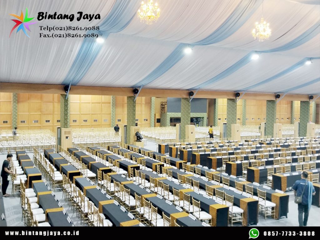 Sewa Kursi Tiffany Gold Area Jakarta untuk Tampilan Event yang Lebih Berkelas