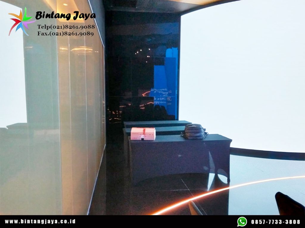 Sewa Barstool Putih dan IBM Table Event Istana Merdeka Jakarta