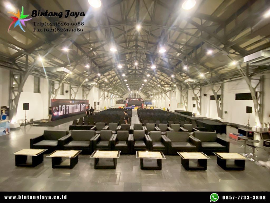 Sewa Meja Kaca VIP Jakarta Bikin Area Lounge Event Terlihat Lebih Mahal Tanpa Ribet