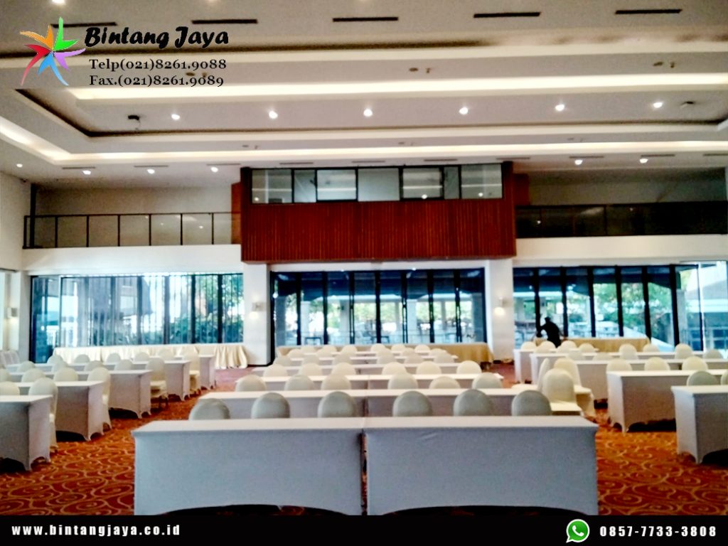 Jasa Sewa Meja IBM dan Cover Putih Kursi Raja Jakarta