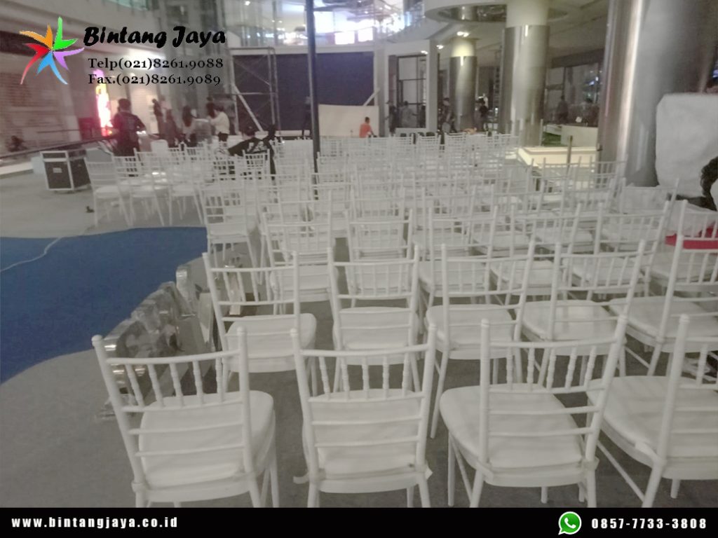 Sewa Kursi Tiffany Putih Jakarta untuk Area Dining dan Lounge Event