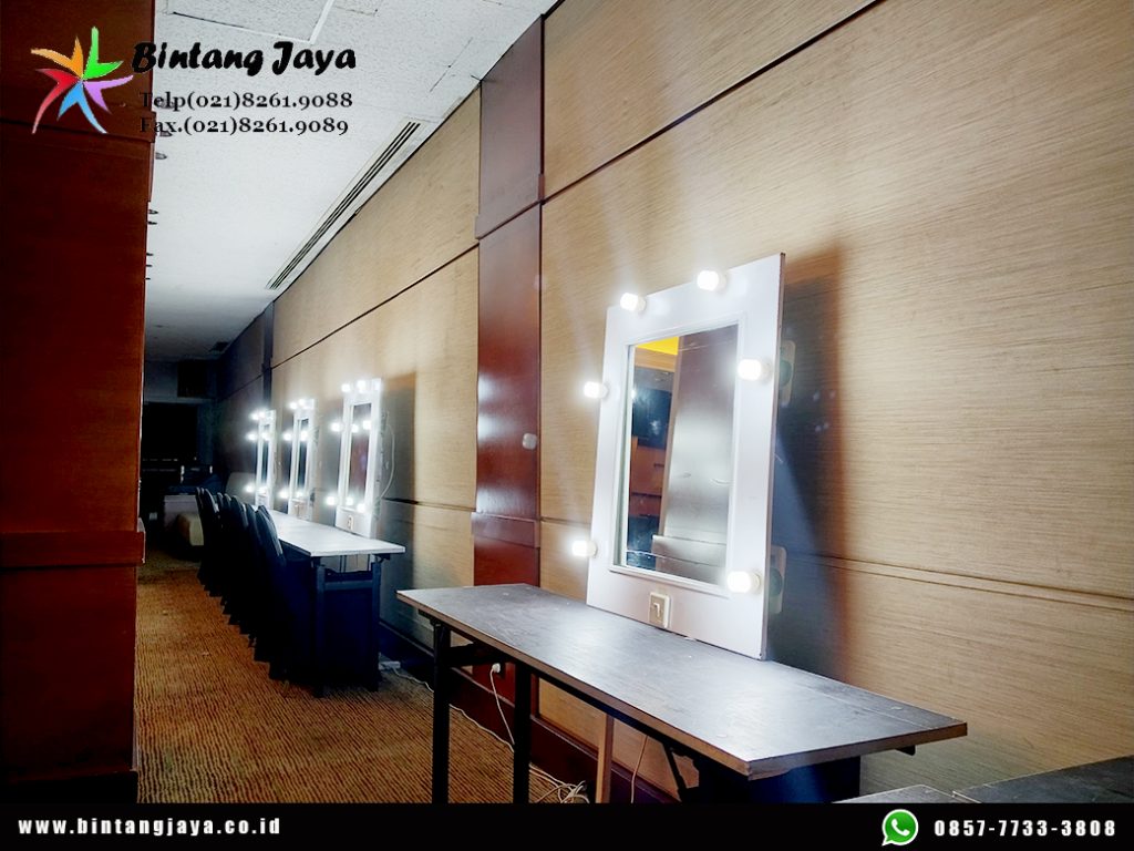 Sewa Cermin Rias Putih Plus Lampu Area Jakarta