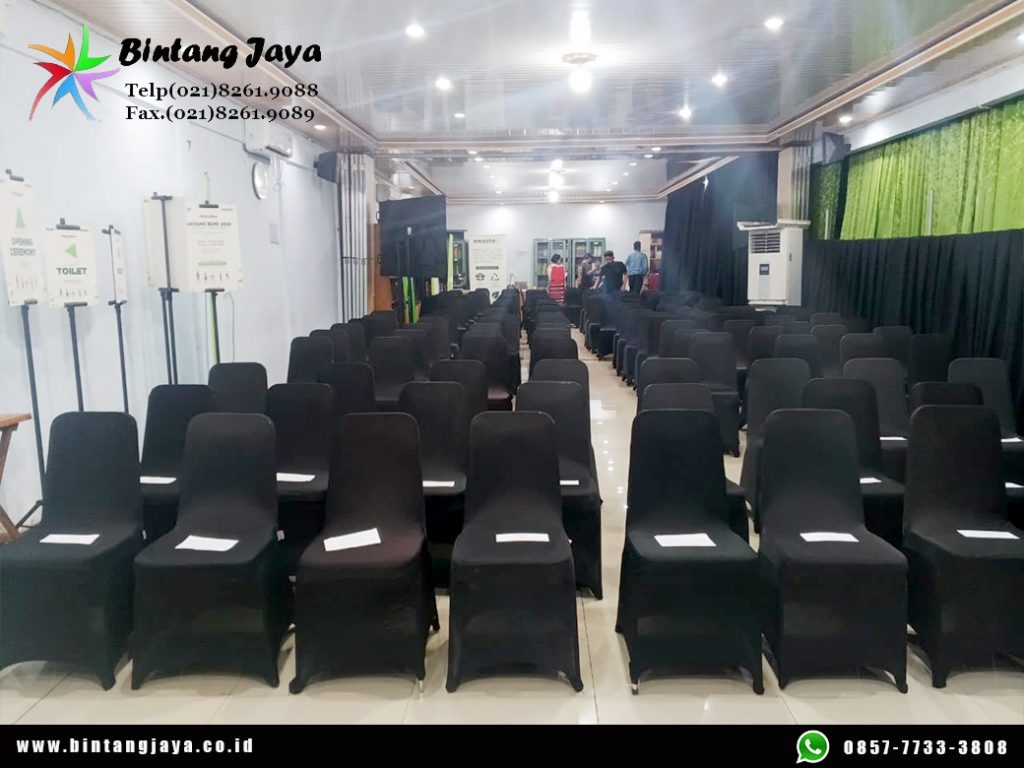 Rental Kursi Futura Cover Hitam, Tampilan Eksklusif untuk Berbagai Acara
