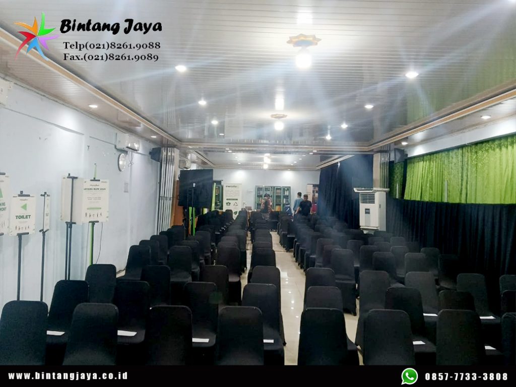 Rental Kursi Futura Cover Hitam, Tampilan Eksklusif untuk Berbagai Acara