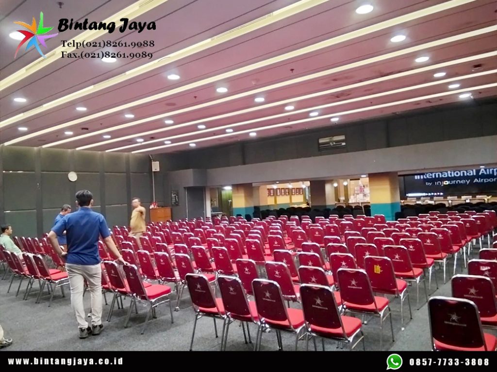 Rental Kursi Event Polos Jakarta untuk Seminar, Gathering, dan Acara Skala Besar