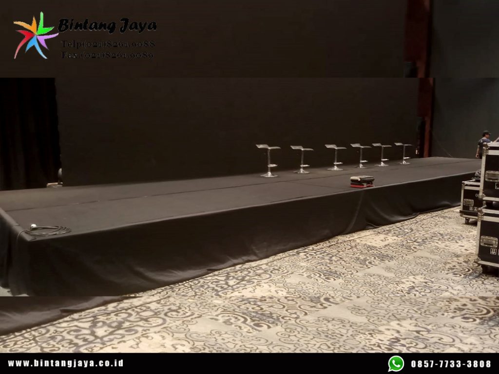 Sewa Kursi Barstool, Karpet, Black Curtain Jakarta untuk Event Modern dan Profesional