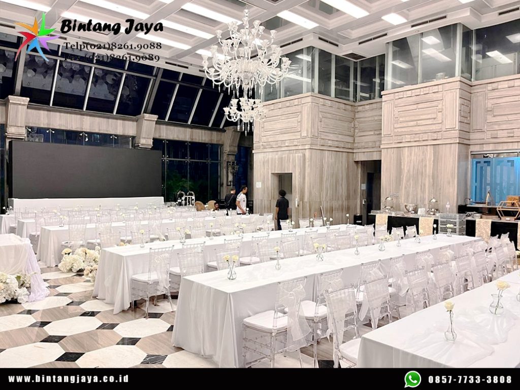 Sewa Kursi Tiffany Acrylic dan Meja Kotak Jakarta untuk Event Elegan dan Profesional