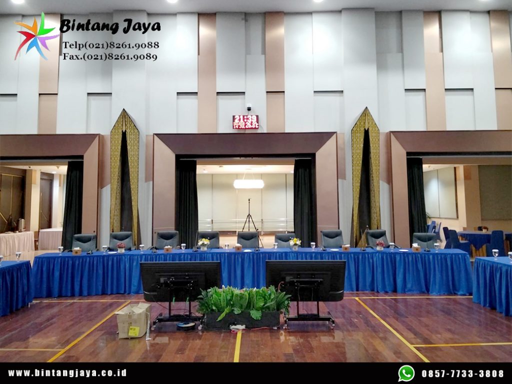 Sewa Meja, Kursi Cover Biru Jakarta untuk Event yang Rapi dan Profesional