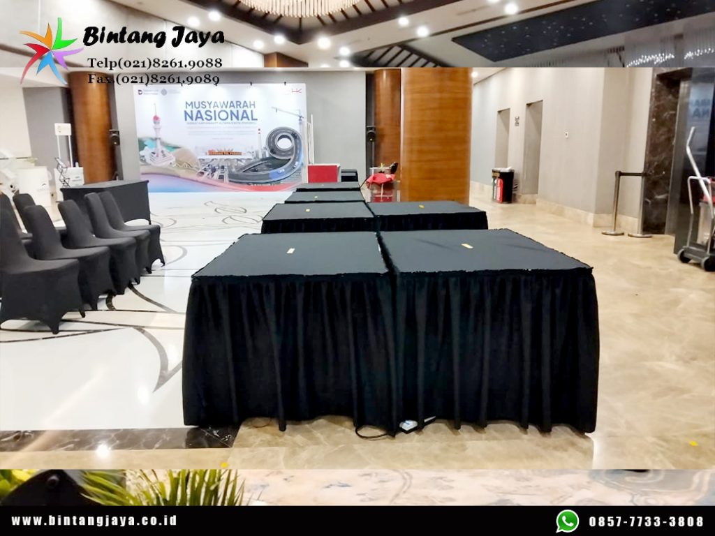 Sewa Sofa Hitam Kotak, Meja VIP Hitam, Meja IBM Jakarta untuk Event yang Elegan dan Profesional