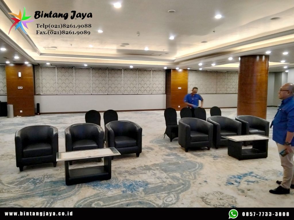 Sewa Sofa Oval Warna Hitam Event HK Tower Jakarta untuk Lounge dan Corporate Event Premium