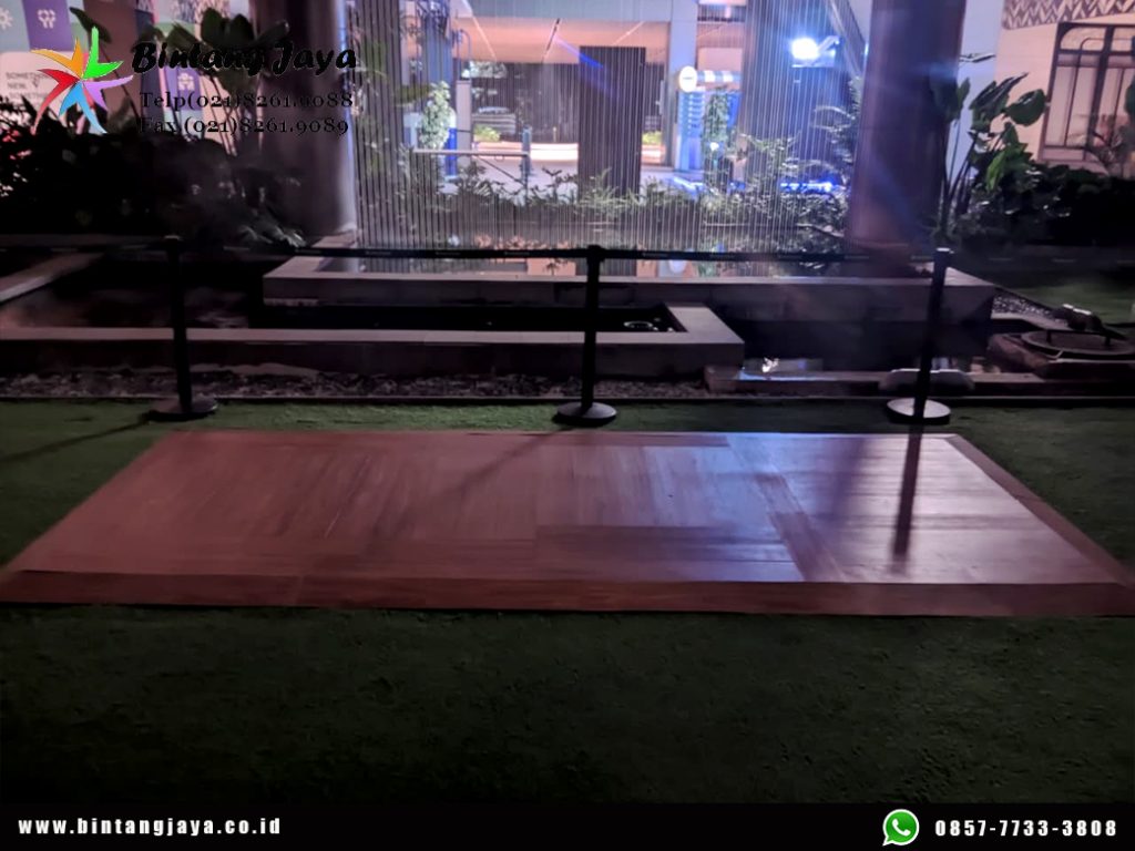 Sewa Qline atau Queue Line Stainless dan Hitam Jakarta untuk Antrean yang Lebih Tertata