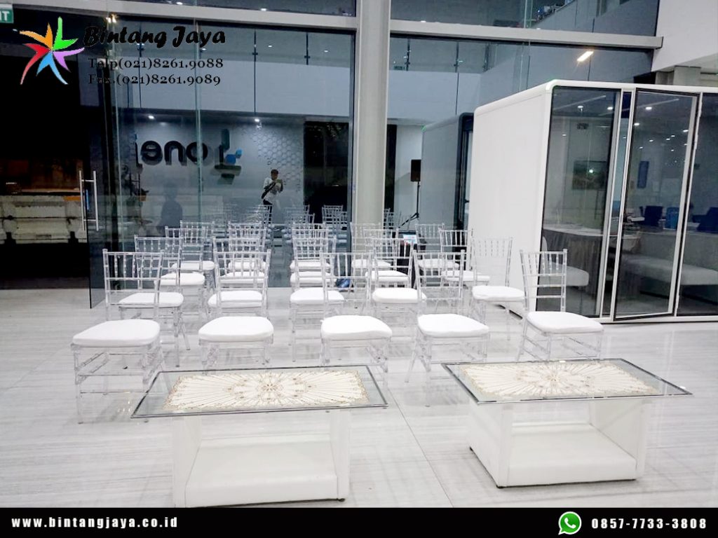 Rental Kursi Tiffany, Meja VIP Kaca Putih Jakarta untuk Event Elegan dan Berkelas