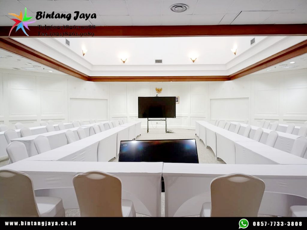 Sewa Kursi Futura, Meja IBM Cover Putih Event Wisma Danantara Jakarta
