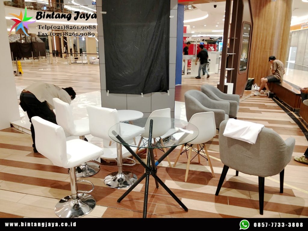 Sewa Kursi Bar, Sofa Studio, Meja Dealing Jakarta untuk Event Modern
