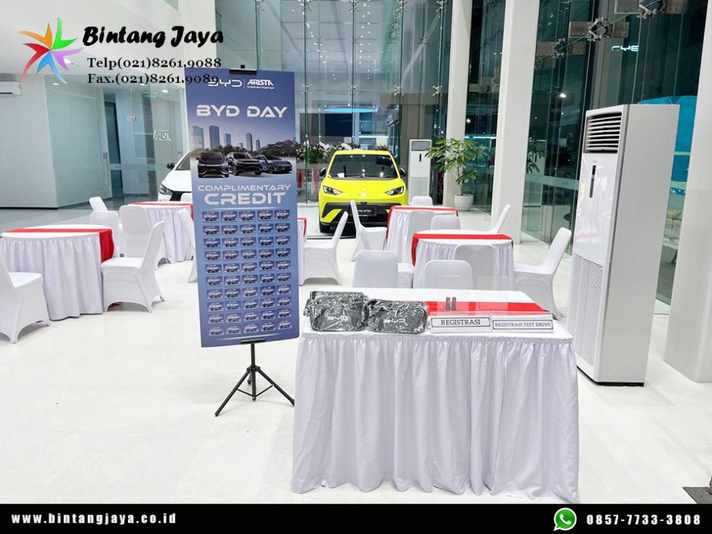 Sewa Meja Kotak, Meja Bundar, Kursi Cover Putih Sentul untuk Event yang Lebih Elegan