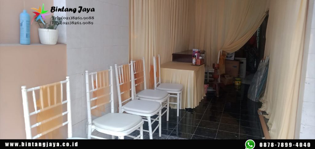 Sewa kursi tiffany murah Tangerang Selatan murah sudah include Pita