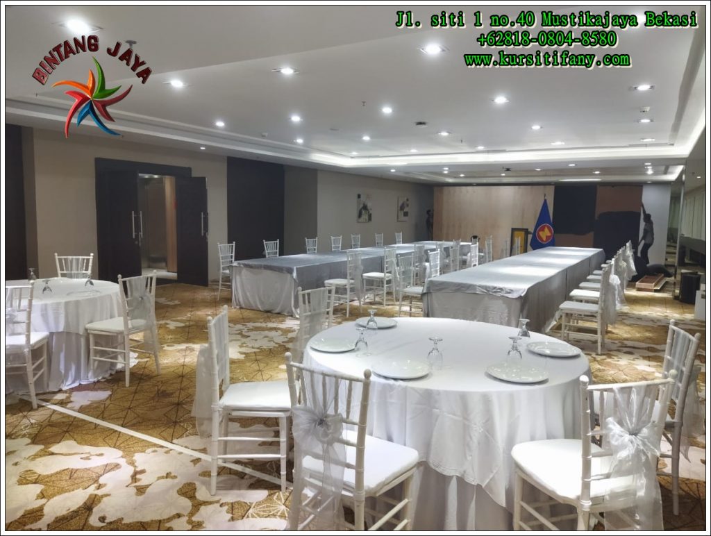 Sewa Kursi Tiffany Vip Daerah Jakarta