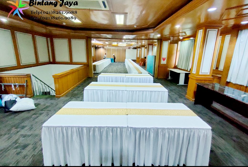 Sewa meja kotak 120 x 80cm include Cover Jakarta