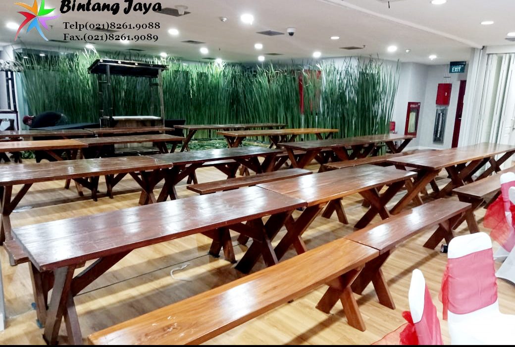 Sewa Meja Taman Besar 180cm Gudang Bekasi