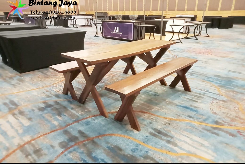 Sewa meja taman unit besar Gudang Bekasi