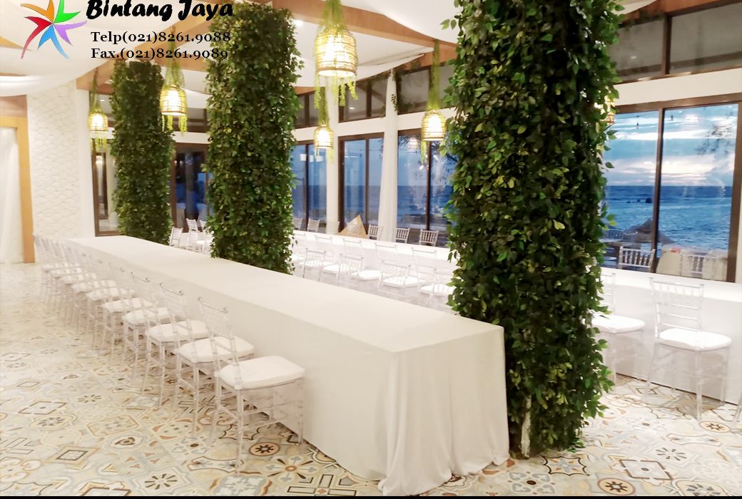 Sewa Kursi Tiffany Acrylic Bening Area Bogor