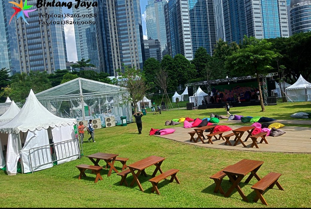 Sewa Meja Outdoor Taman Kayu Area Jakarta Selatan