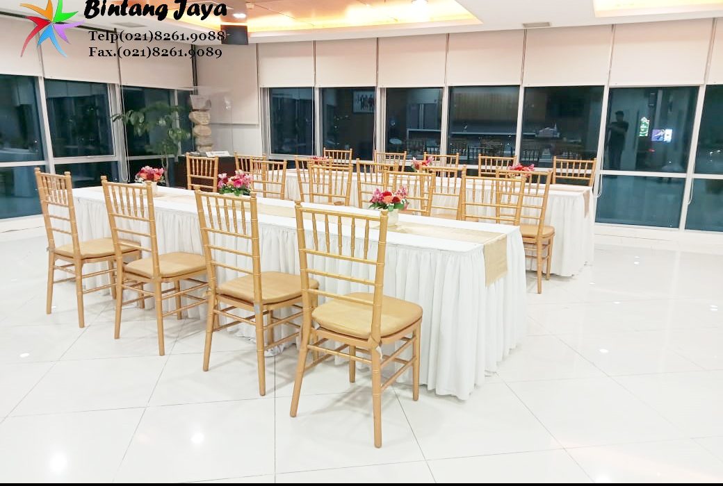Sewa Kursi Tiffany Varian Gold Bonus Pita Area Jakarta Sawah Besar
