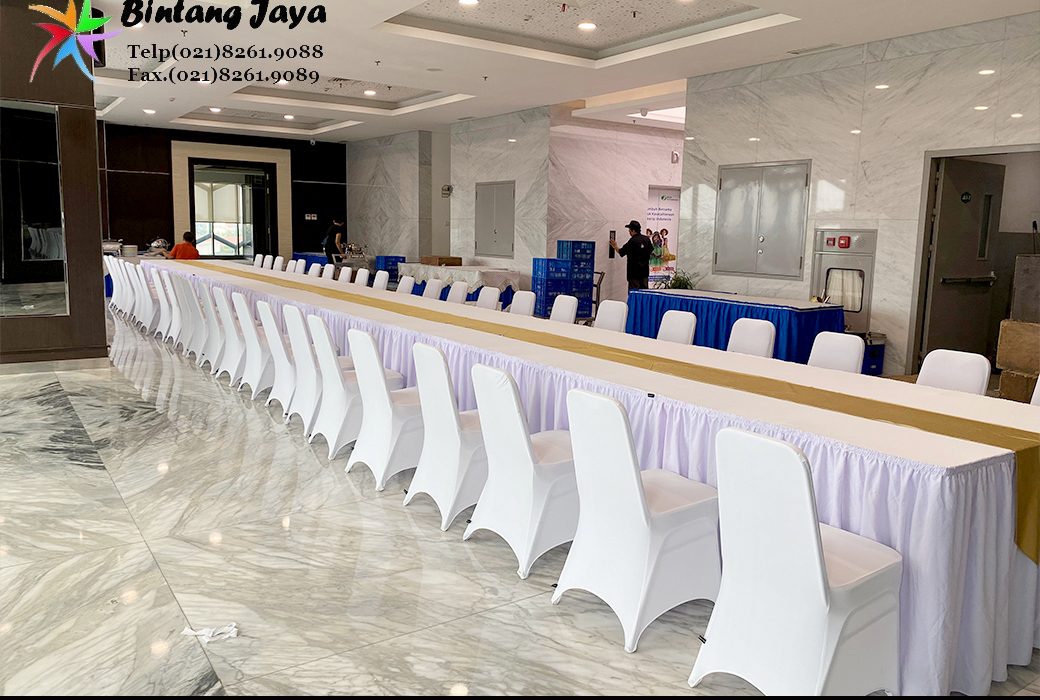 Sewa Meja Kotak Meeting Putih Runner Gold Jakarta