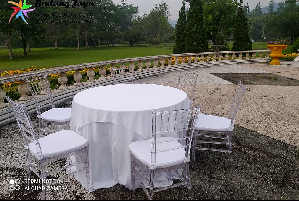 Sewa Kursi Tiffany Acrylic Dan Round Table Putih Area Cianjur Jabar