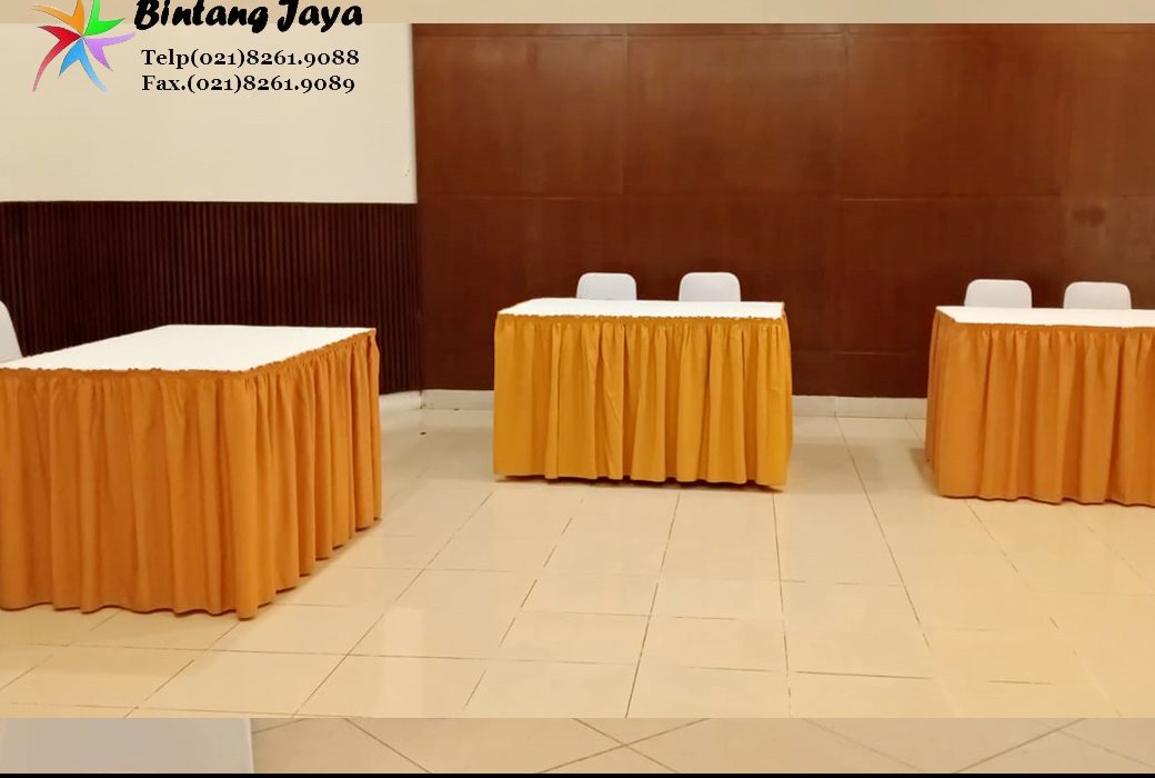 Sewa Meja Kotak Taplak Putih Gold Area Kuningan Jaksel