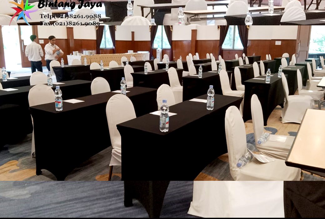 Sewa Meja Kotak Cover Hitam Ketat Event Sabha Widya Depok