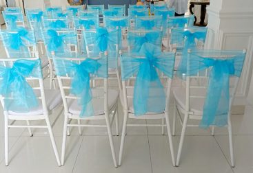 Sewa Kursi Tiffany Putih Pita Biru Event Jakarta