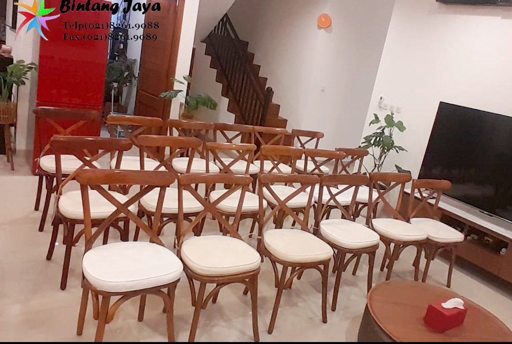 Sewa Kursi Crossback + bantalan + pita eksklusif Jakarta