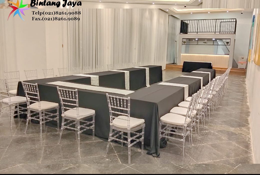 Rental Kursi Tiffany Acrylic Bening dan Mulus Event Jakarta