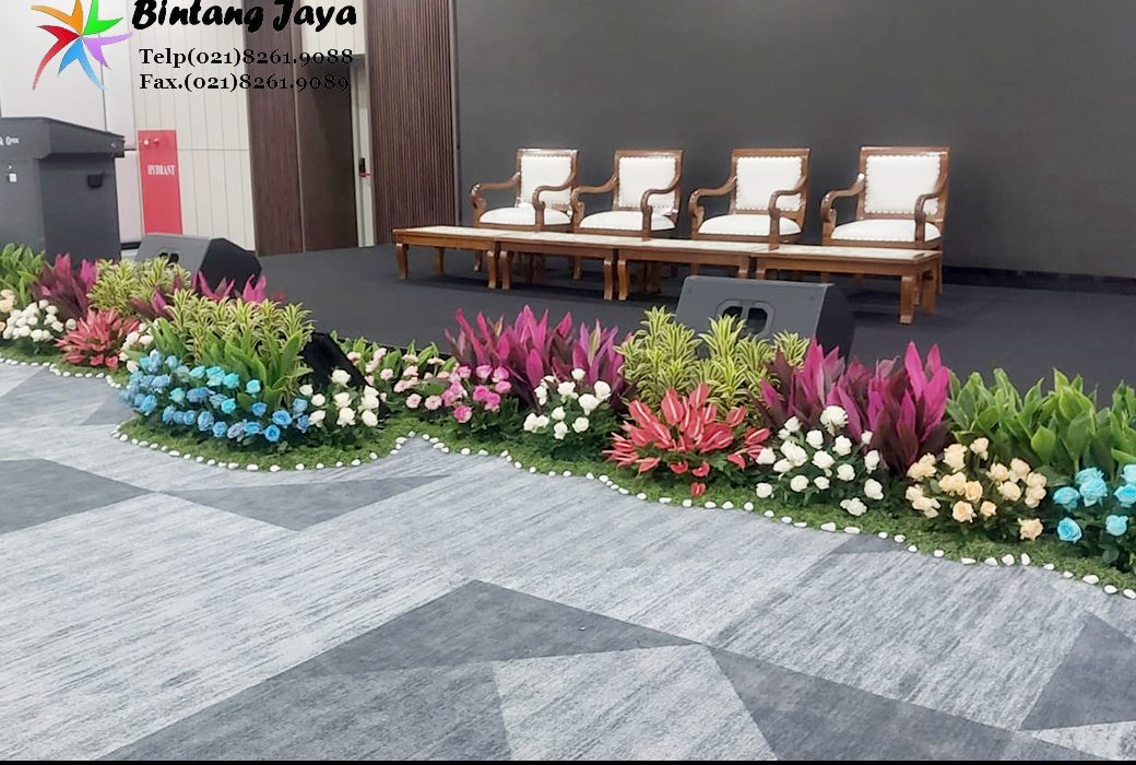 Sewa Kursi Kayu VIP, Panggung, Mini Garden, Meja Area Bekasi