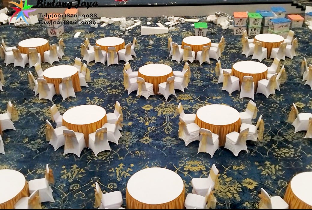 Rental Cover Meja dan Pita Kursi Gold Area Jakarta