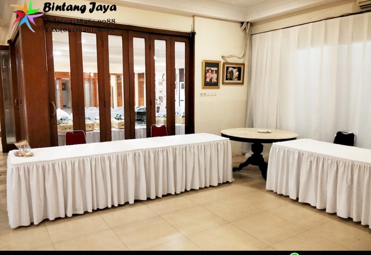 Sewa Meja Kotak Taplak Putih Bersih Area Cipinang Jakarta Timur