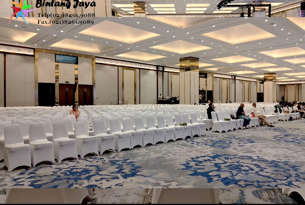 Sewa Kursi Futura Susun dengan Cover Stretch Putih di Ciputat Acara Formal dan Meeting